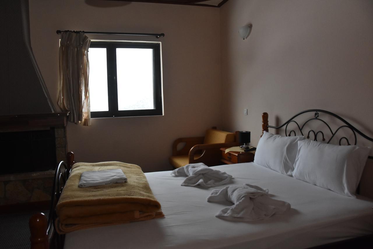 To Panorama Hotel Agrafa ภายนอก รูปภาพ
