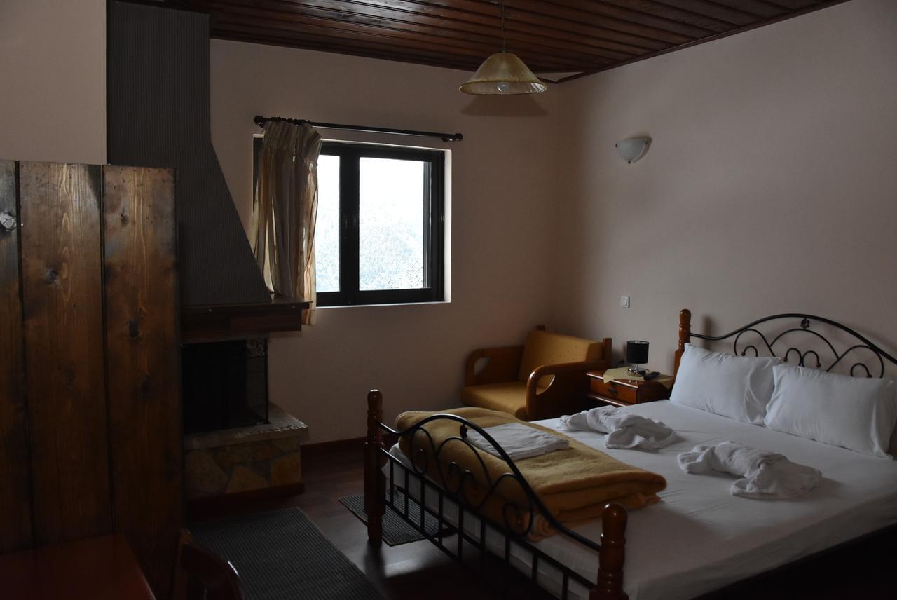 To Panorama Hotel Agrafa ภายนอก รูปภาพ