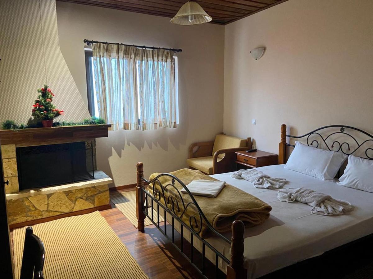 To Panorama Hotel Agrafa ภายนอก รูปภาพ